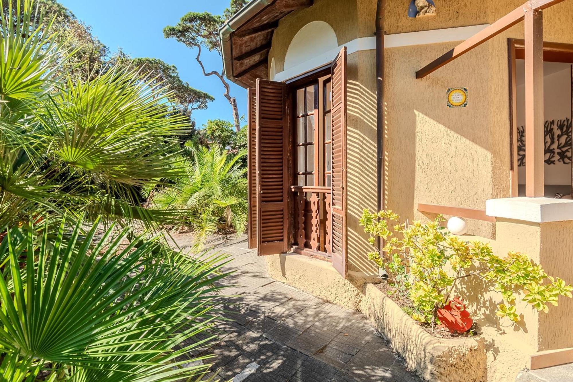 Exclusive Charming Villa - Free Parking 400 Mq Garden - Rome Airport - Roseto Villa Dream Fregenae Eksteriør billede